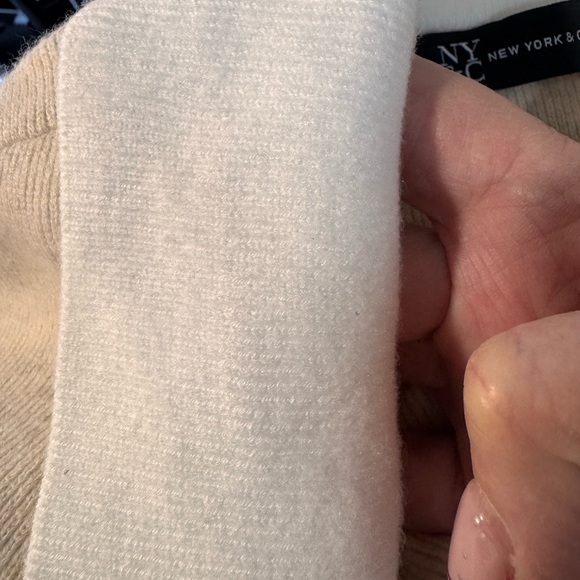 New York & Company Beige & White Collared Sleeveless Cropped Knit Top size xl - Picture 12 of 12